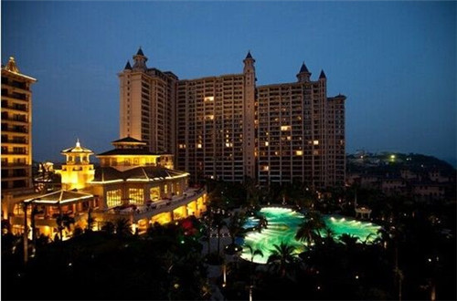 霍怀峥洛依泠（霍怀峥洛依泠小说免费阅读最新）